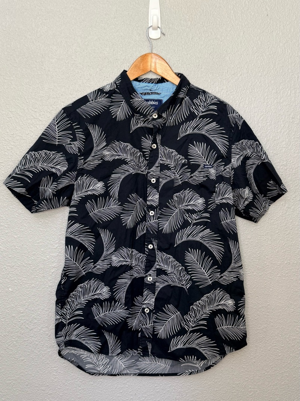 Chubbies | The Friday Shirt Black Palms | | Size Large